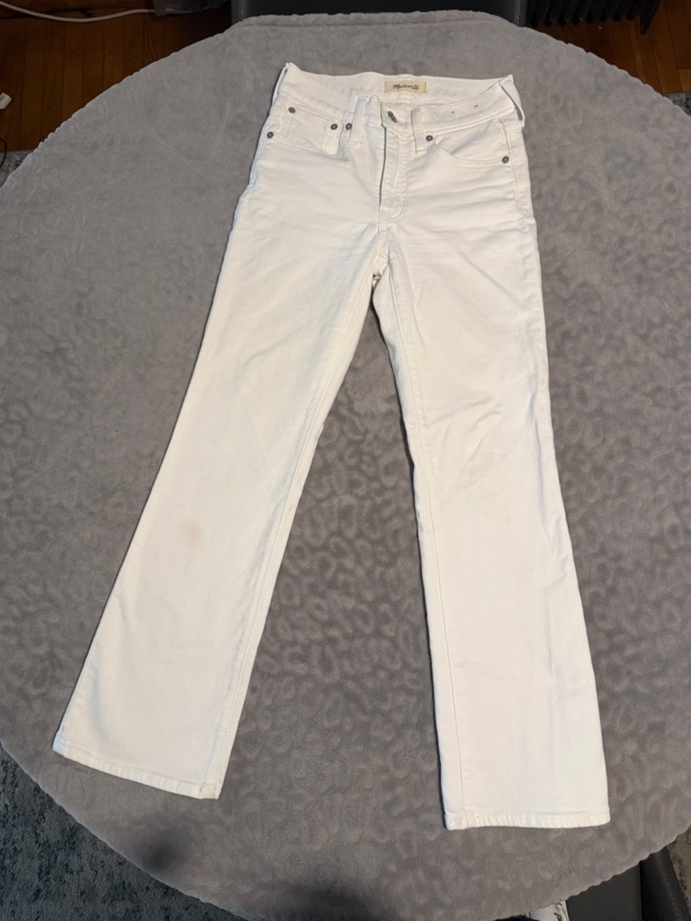 Madewell White Mid-rise kick out jeans